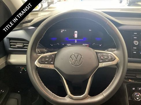 Used 2024 Volkswagen Taos SE AWD/4WD image 7