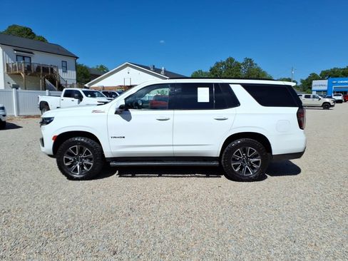 Used 2022 Chevrolet Tahoe Z71 w/ Luxury Package AWD/4WD image 4