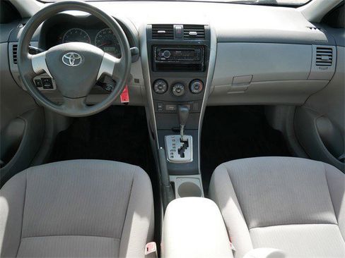 Used 2010 Toyota Corolla LE image 11