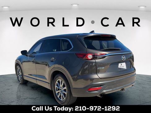 Used 2018 MAZDA CX-9 Touring w/ Touring Premium Package FWD image 5