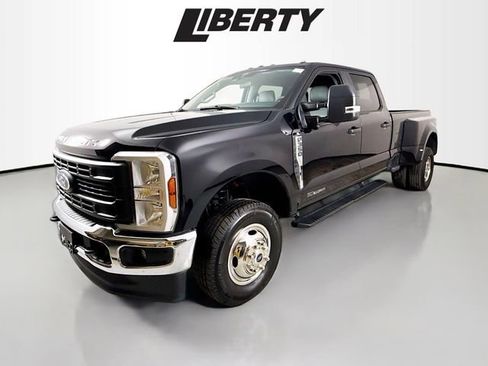 Used 2025 Ford F350 XL w/ 360-Degree Camera Package image 3