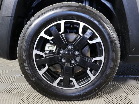 Used 2023 Jeep Renegade Latitude image 16