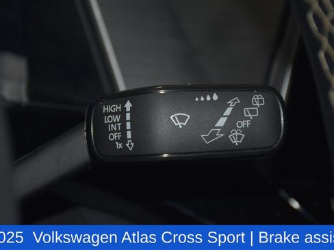 Used 2025 Volkswagen Atlas Cross Sport SE AWD/4WD image 13