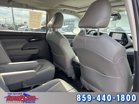 Used 2021 Toyota Highlander XLE image 52