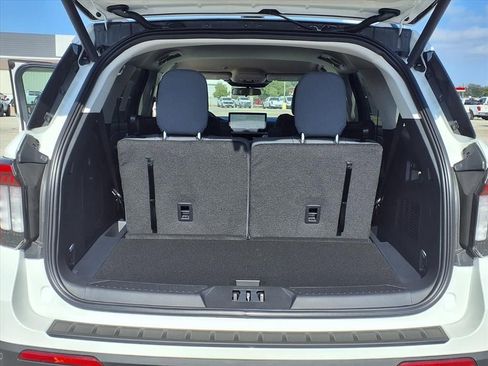 New 2026 Ford Explorer Active image 21