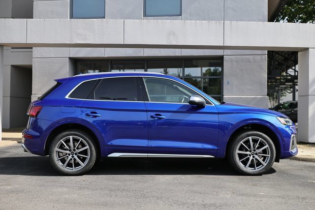 Used 2023 Audi SQ5 Prestige w/ Prestige Package AWD/4WD image 4