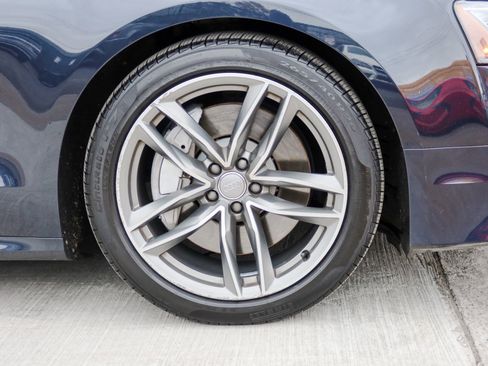 Used 2017 Audi A8 L 3.0T w/ Executive Package image 40