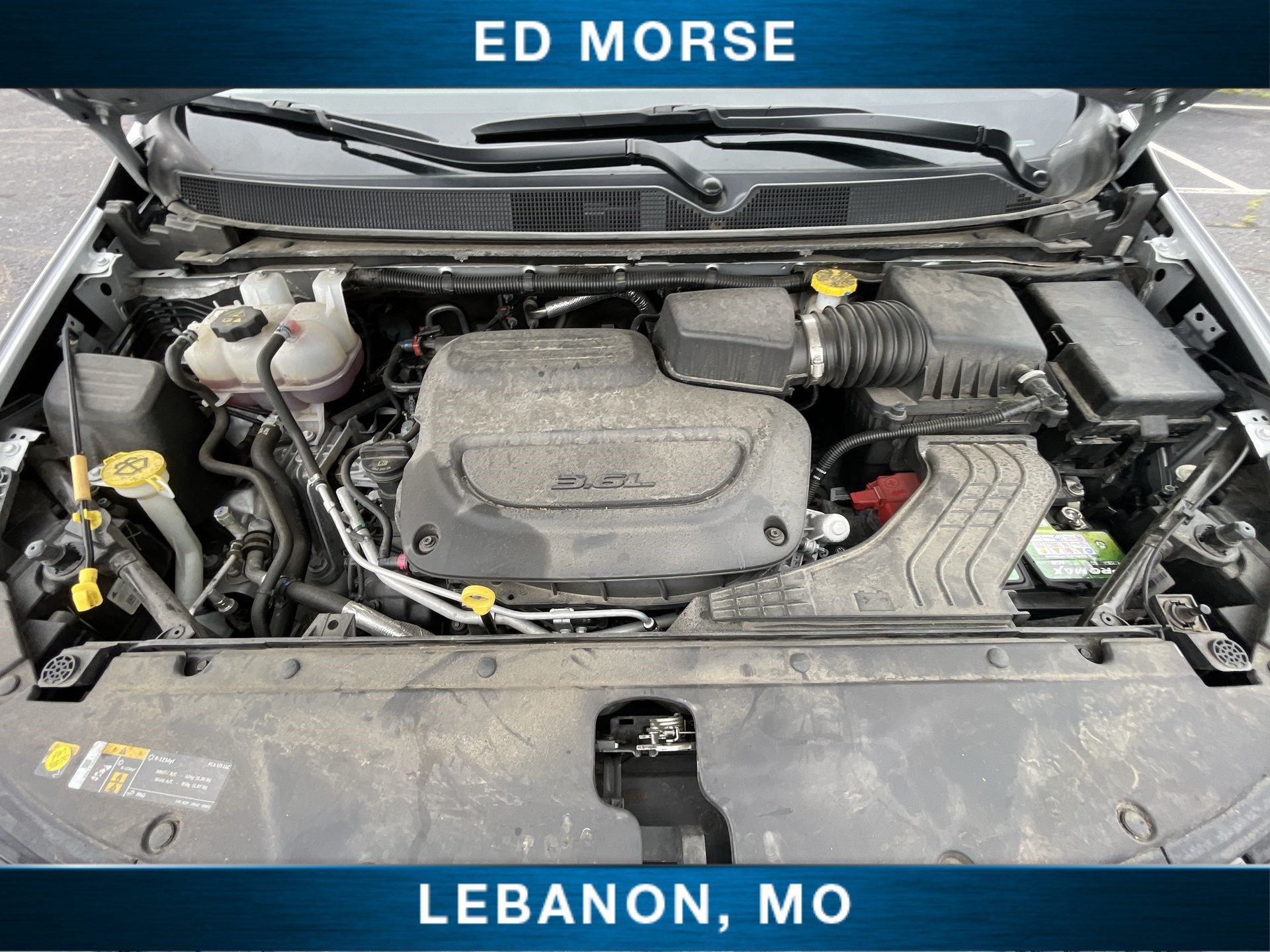 Used 2024 Chrysler Pacifica Touring-L FWD image 28