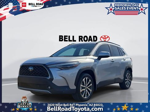 Used 2024 Toyota Corolla Cross XLE w/ Convenience Package FWD image 1