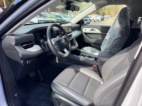 New 2026 Ford Explorer Active w/ Active Comfort Package AWD/4WD image 11