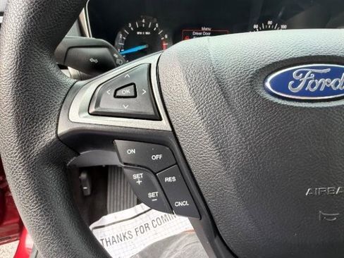 Used 2017 Ford Fusion SE image 20