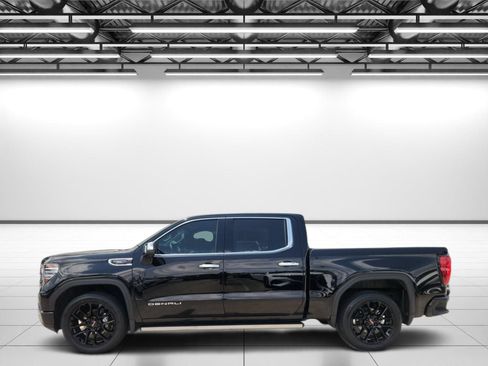 Used 2023 GMC Sierra 1500 Denali w/ Denali Carbonpro Edition AWD/4WD image 5