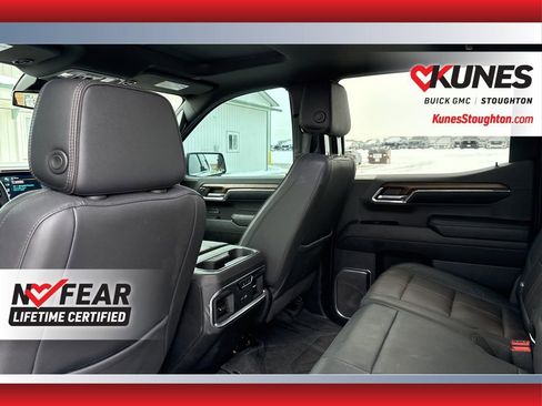 Used 2024 Chevrolet Silverado 1500 High Country w/ High Country Premium Package image 31