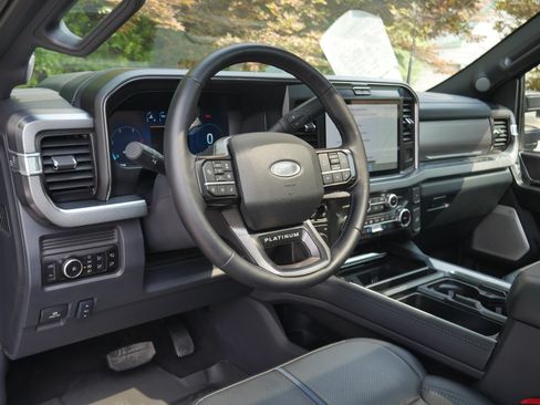 Used 2026 Ford F350 Platinum AWD/4WD image 4