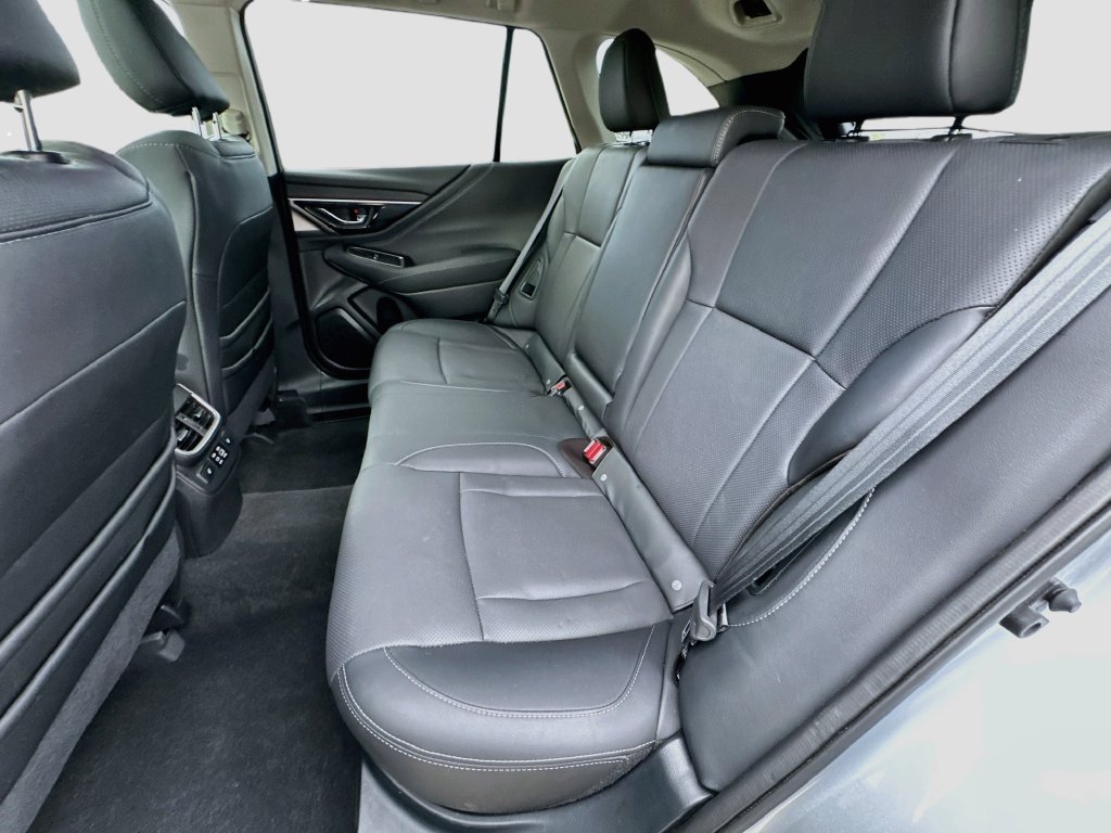 Certified 2025 Subaru Outback Limited AWD/4WD image 30