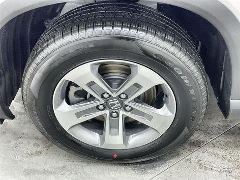 New 2025 Honda Pilot EX-L image 10