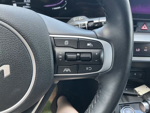 Certified 2023 Kia Sportage EX AWD/4WD image 17