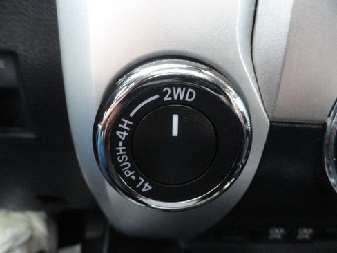 Used 2020 Toyota Tundra Platinum image 22