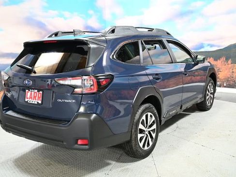 Used 2025 Subaru Outback Premium w/ Popular Package #1A image 9