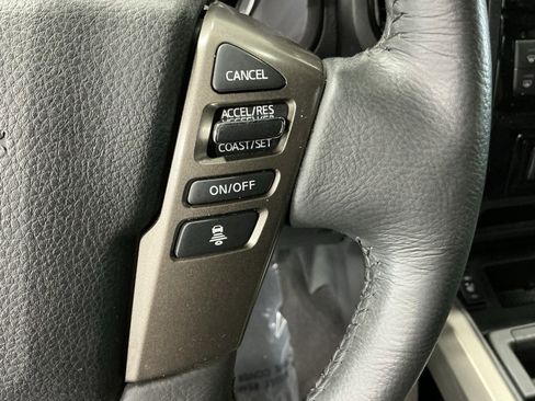 Used 2024 Nissan Titan SV w/ SV Bronze Edition Package image 13