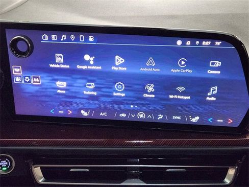 Used 2024 Chevrolet Traverse Z71 image 17