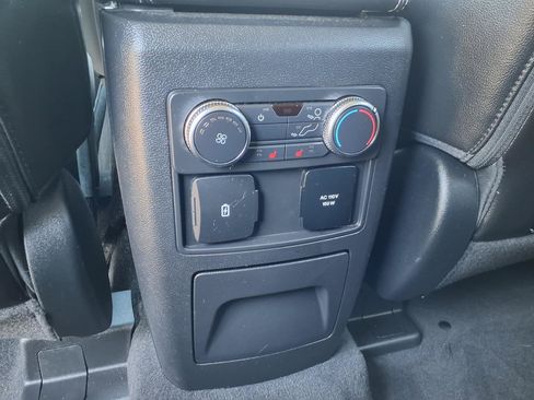 Certified 2022 Ford Explorer Limited w/ Limited Technology Package RWD image 19