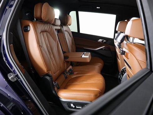 Used 2026 BMW X7 M60i image 60