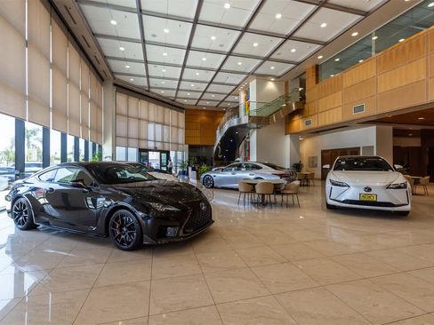 Used 2022 Dodge Charger SXT image 30