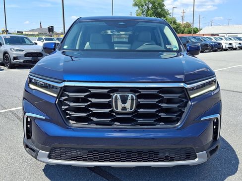 Certified 2025 Honda Pilot EX-L image 2