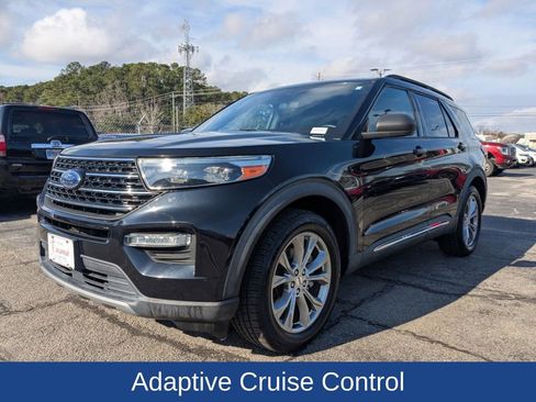Used 2020 Ford Explorer XLT w/ Equipment Group 202A image 9