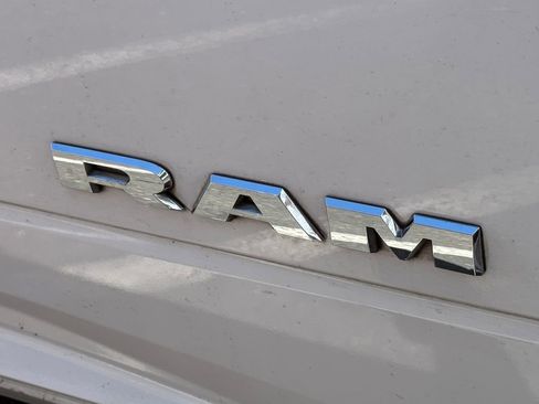 Used 2021 RAM 2500 Tradesman w/ Chrome Appearance Group RWD image 5