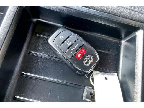 Used 2025 Toyota Tundra Limited image 14