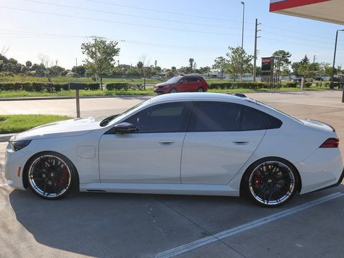 Used 2026 BMW M5 w/ Executive Package AWD/4WD image 16