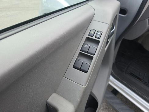 Used 2015 Nissan Frontier Desert Runner image 11