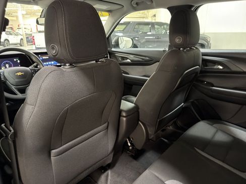 Used 2026 Chevrolet TrailBlazer LS AWD/4WD image 19