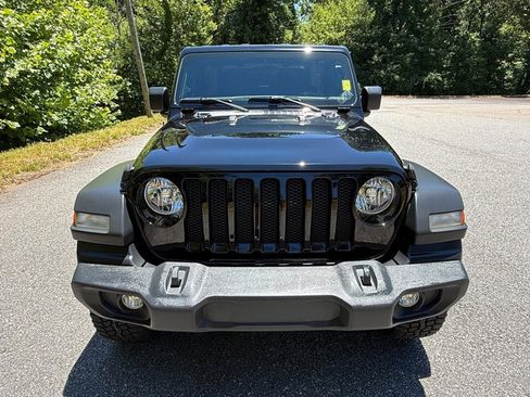 Used 2021 Jeep Wrangler Sport AWD/4WD image 3