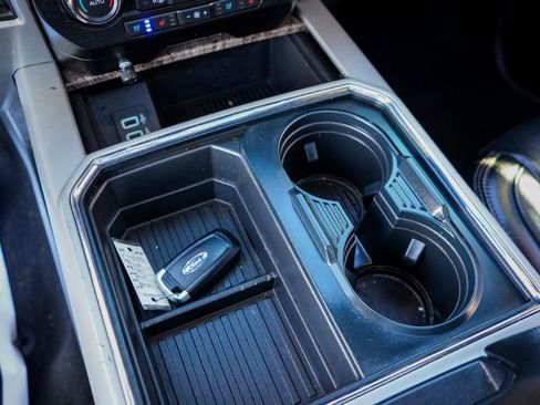 Used 2019 Ford F250 Lariat image 17