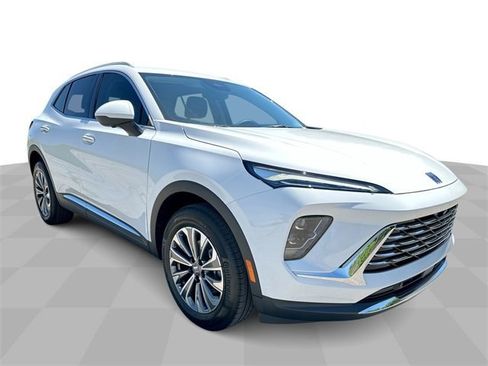 New 2025 Buick Envision Preferred image 2