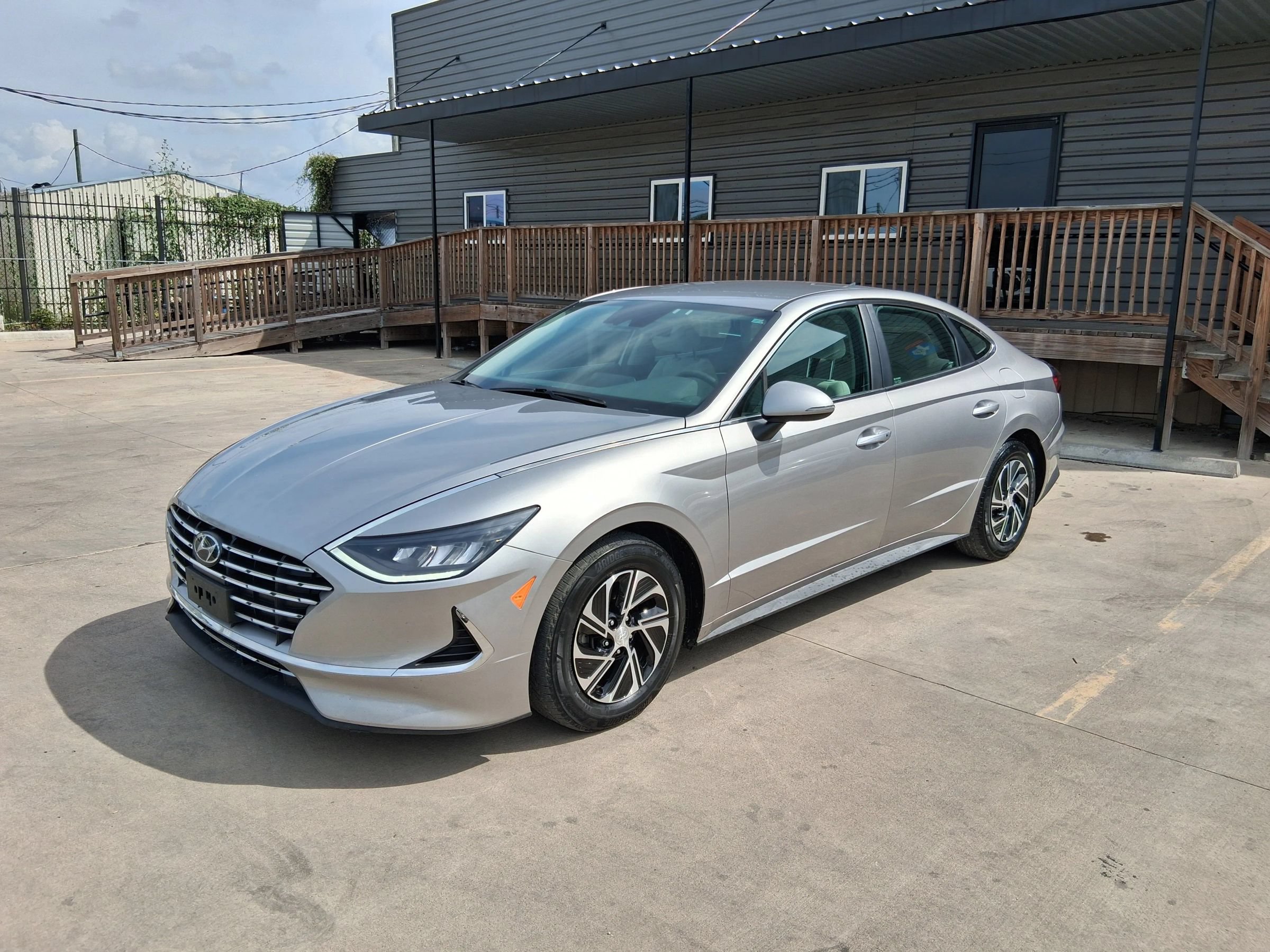 Used 2021 Hyundai Sonata Blue FWD image 1