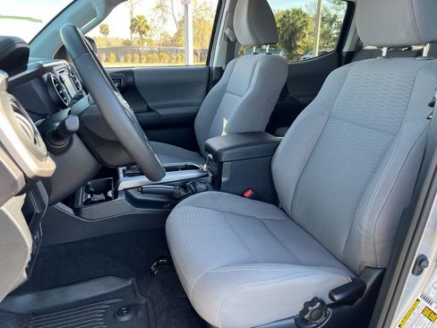 Certified 2019 Toyota Tacoma SR5 image 13