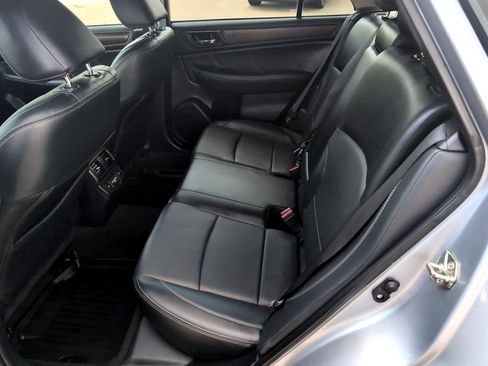 Used 2018 Subaru Outback 2.5i Limited image 10