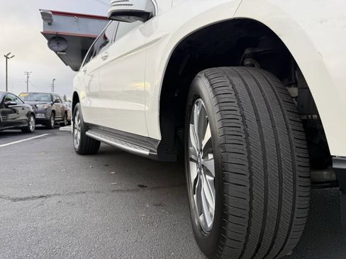 Used 2014 Mercedes-Benz GL 450 GL 450 4MATIC AWD 4dr SUV image 28