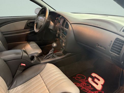 Used 2002 Chevrolet Monte Carlo SS w/ Preferred Equipment Group image 19