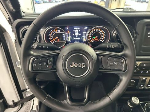 Used 2020 Jeep Wrangler Sport image 18