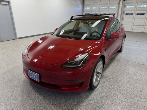 Used 2021 Tesla Model 3 Long Range AWD/4WD image 2