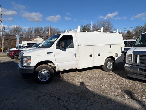 Used 2021 Ford E-350 and Econoline 350 Super Duty w/ Power Windows & Locks Group image 6