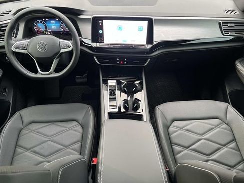 New 2026 Volkswagen Atlas Cross Sport SE FWD image 24