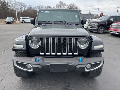 Used 2023 Jeep Wrangler Unlimited Sahara w/ Cold Weather Group image 3