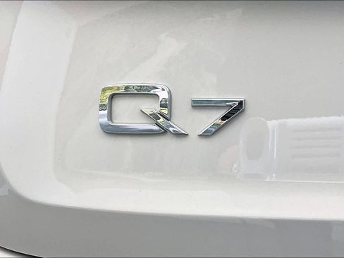 Certified 2023 Audi Q7 Premium Plus w/ Premium Plus Package image 33