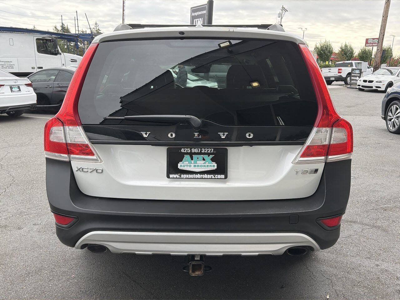 Used 2016 Volvo XC70 T5 Premier w/ Proximity Package AWD/4WD image 5